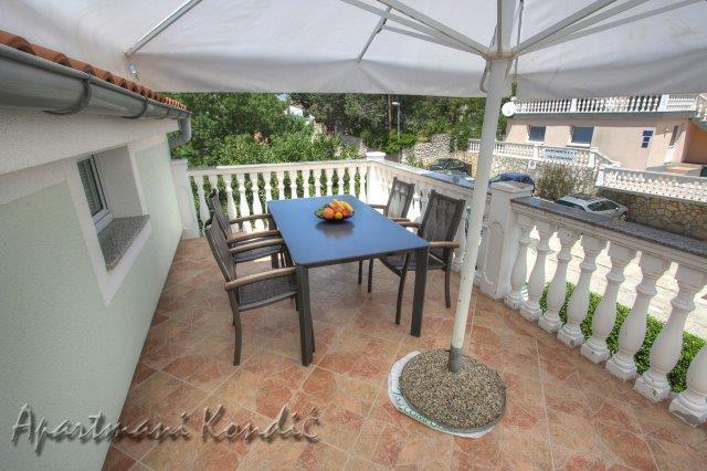 Apartman Kondic Omisalj Luaran gambar