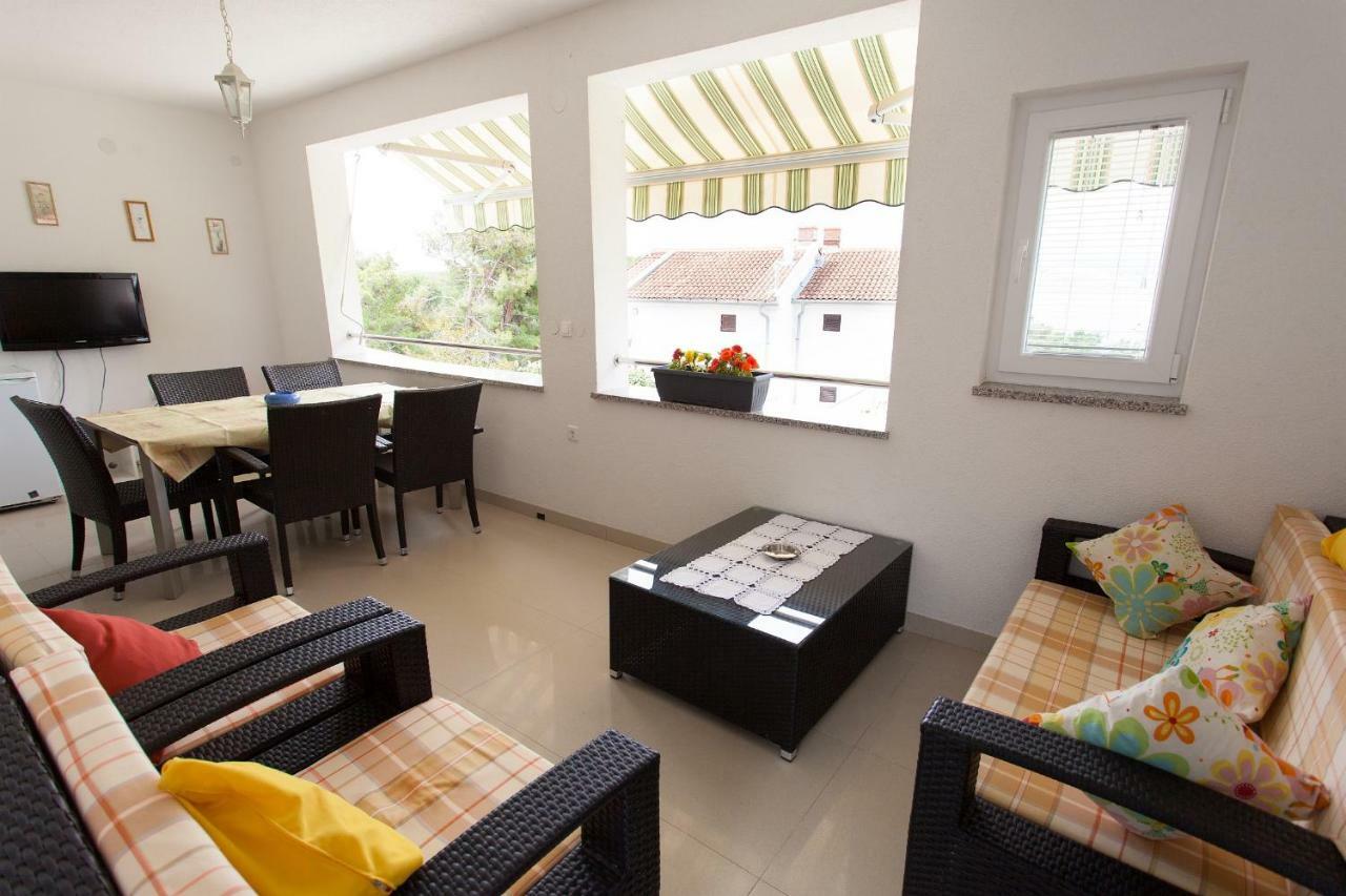 Apartman Kondic Omisalj Luaran gambar