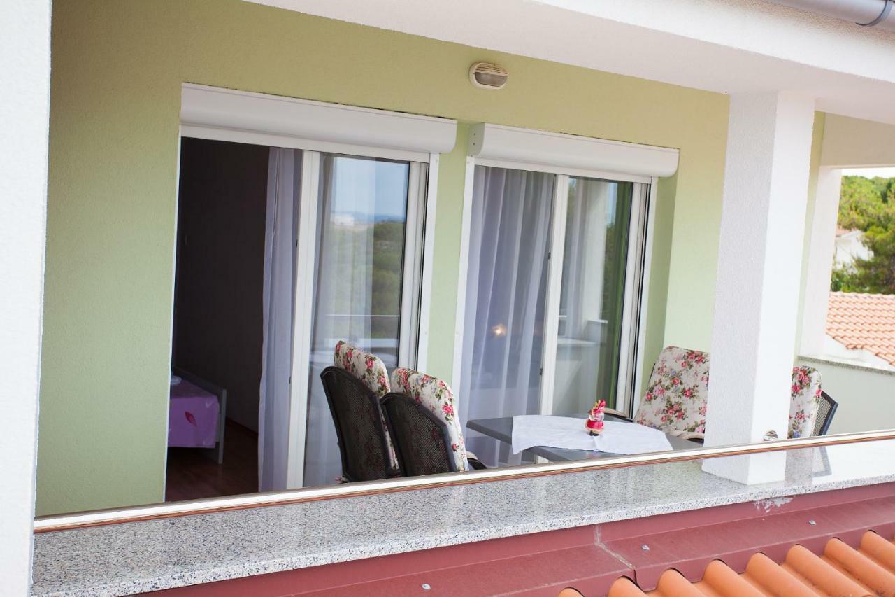 Apartman Kondic Omisalj Luaran gambar