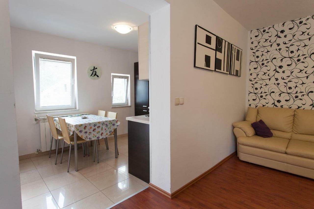Apartman Kondic Omisalj Luaran gambar