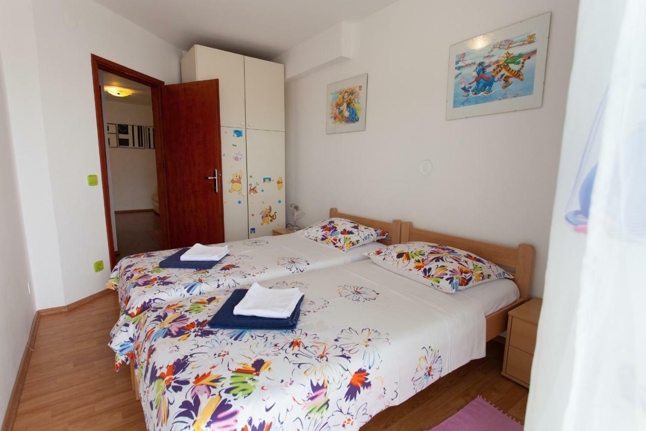 Apartman Kondic Omisalj Luaran gambar